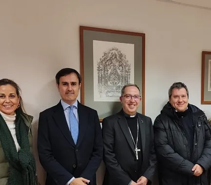 La gestora de los Cubicularios presenta el borrador de los Estatutos en el Obispado