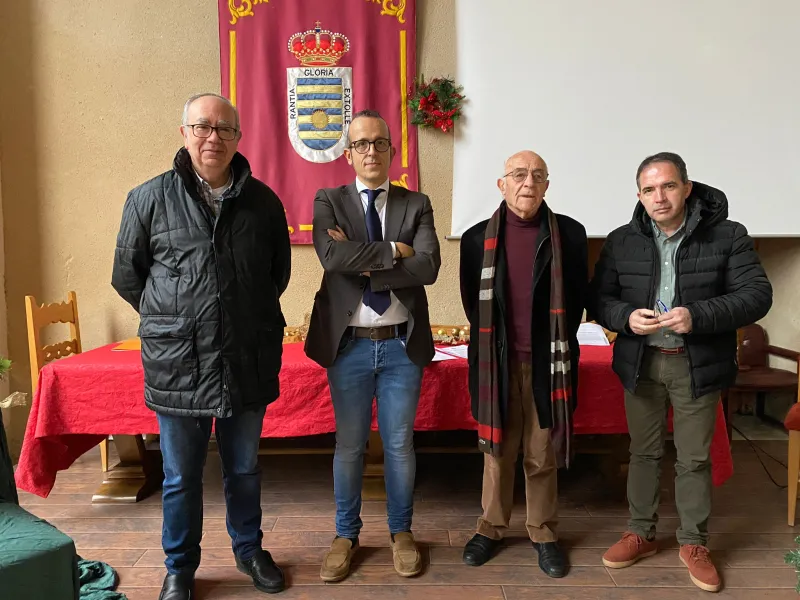 Obispado y Ayuntamiento de Villalpando firman un convenio para la conservación de Santa Mª