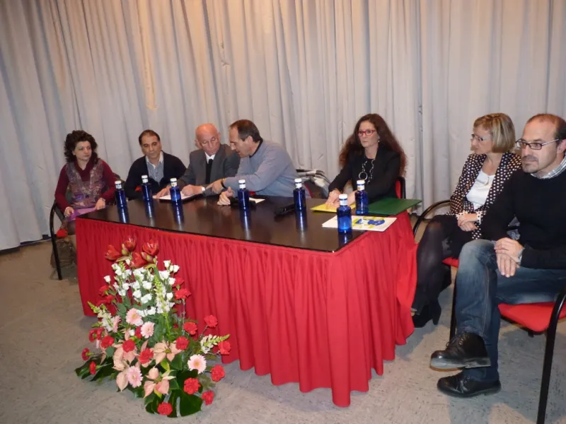 25 aniversario de Proyecto Hombre. Mesa redonda "Los orígenes de Proyecto Hombre. Ayer y hoy"