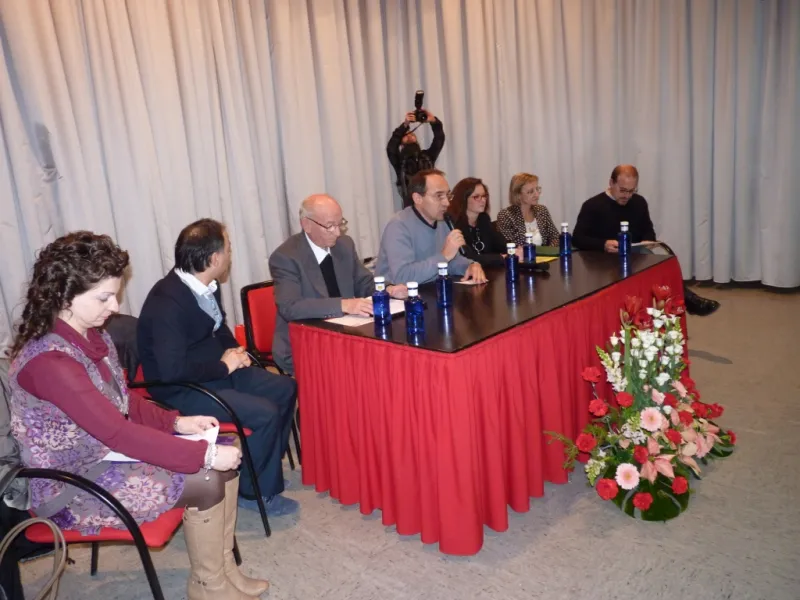25 aniversario de Proyecto Hombre. Mesa redonda "Los orígenes de Proyecto Hombre. Ayer y hoy"