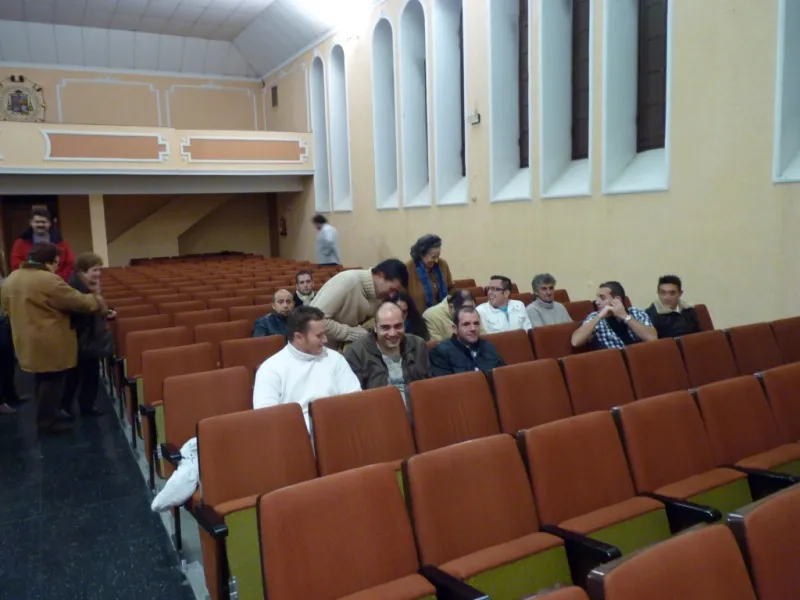 25 aniversario de Proyecto Hombre. Mesa redonda "Los orígenes de Proyecto Hombre. Ayer y hoy"