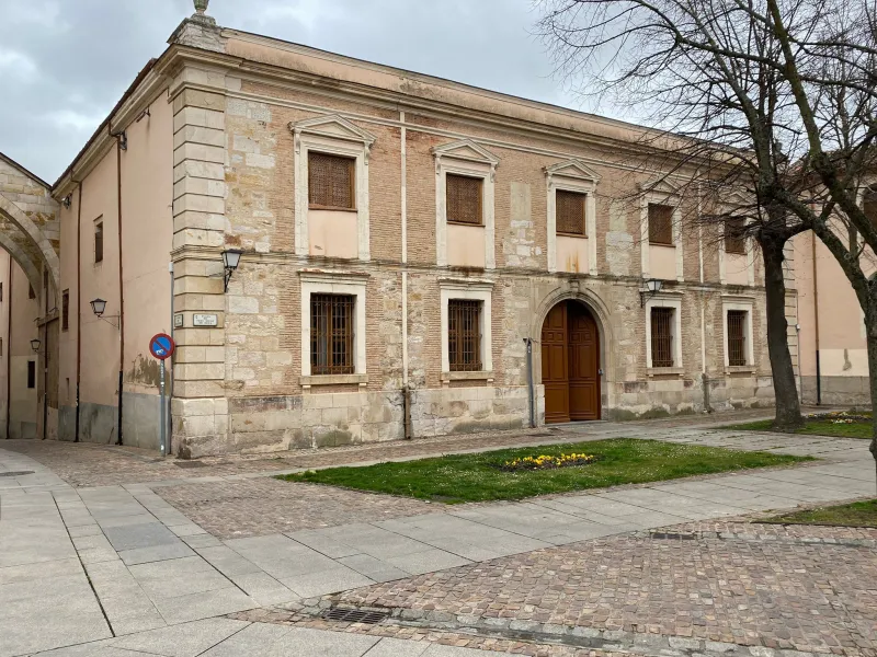 Las hermanas clarisas del Convento de Santa Marina se trasladan a León