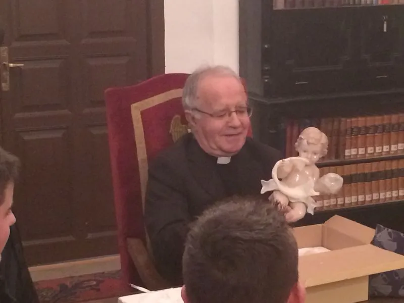 Felicitación al obispo