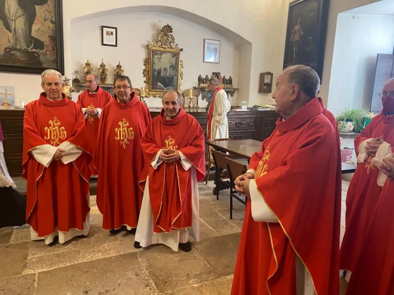 Domingo de Ramos: "En la cruz todos tenemos acceso al Padre".