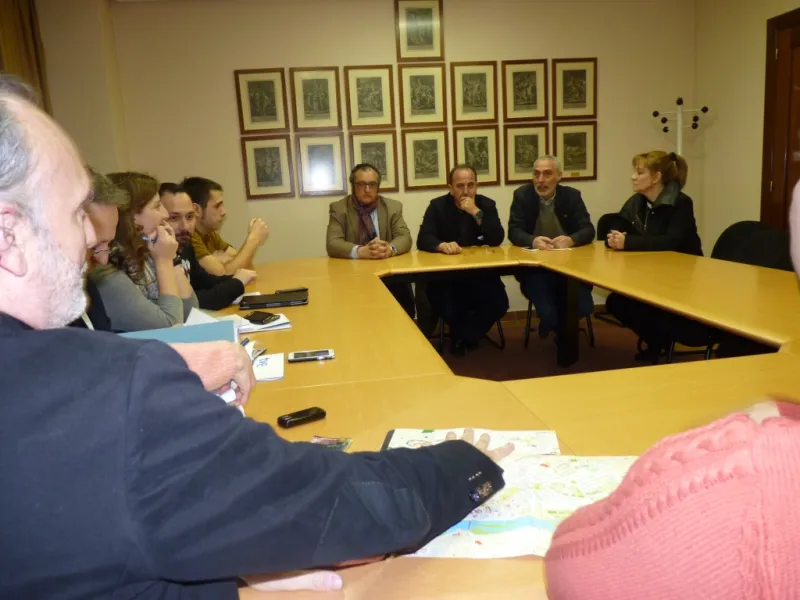 Reunión entre TVE y la Junta Pro Semana