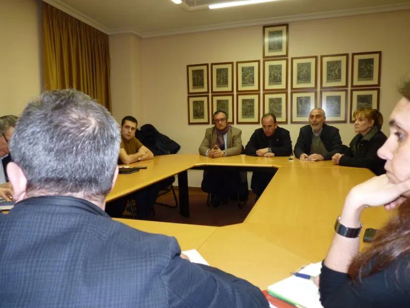 Reunión entre TVE y la Junta Pro Semana