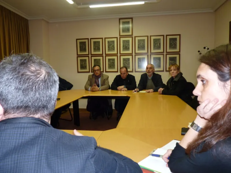 Reunión entre TVE y la Junta Pro Semana