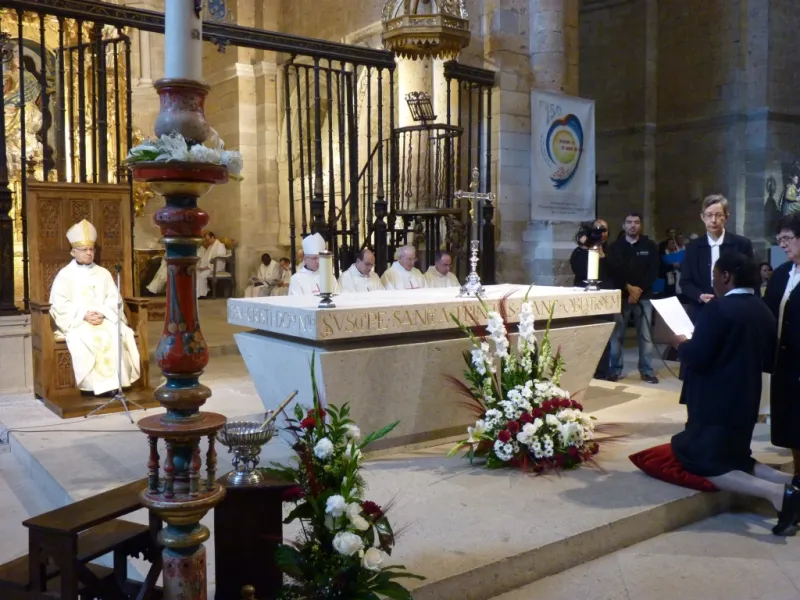 CL Anviersario de las Hermanas del Amor de Dios