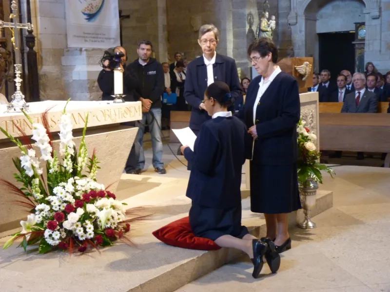 CL Anviersario de las Hermanas del Amor de Dios