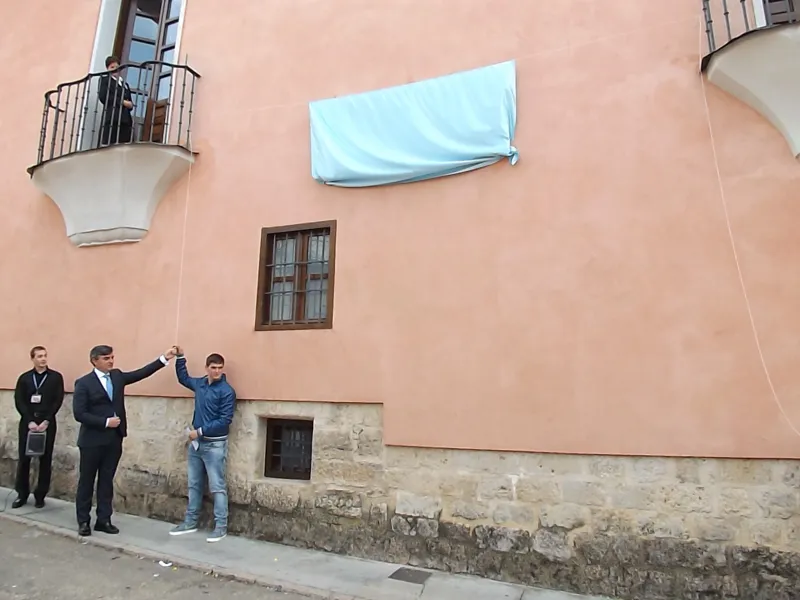 Descubrimiento de la placa conmemorativa