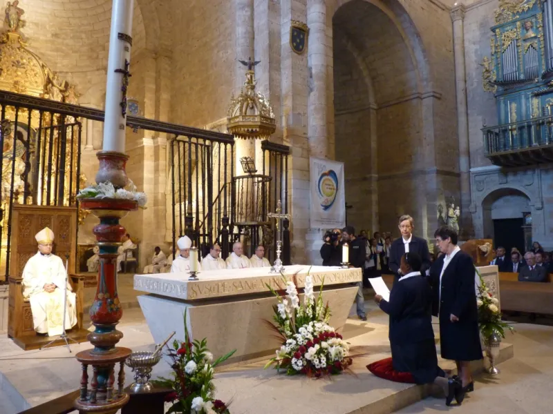 CL Anviersario de las Hermanas del Amor de Dios