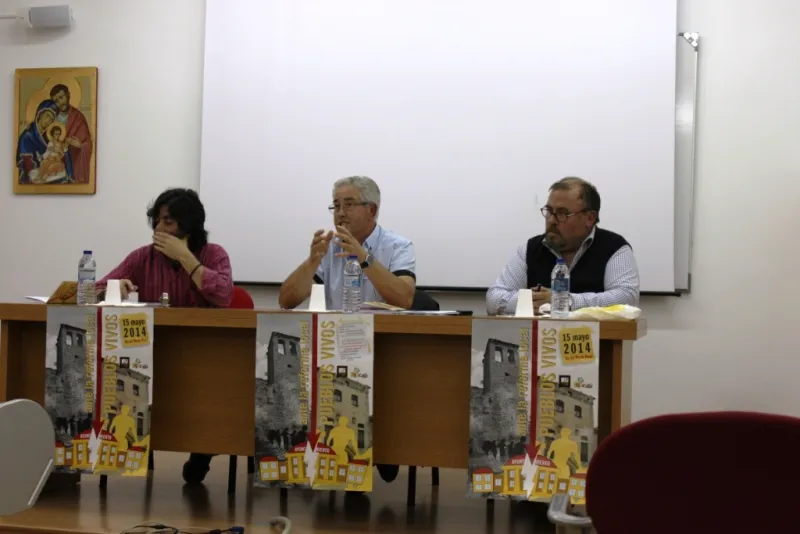 Conferencia de Jerónimo Cantuche