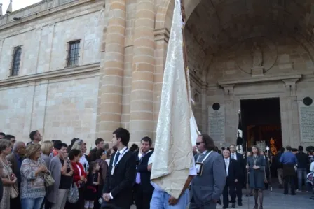 Procesión de Nuestra Madre coronada