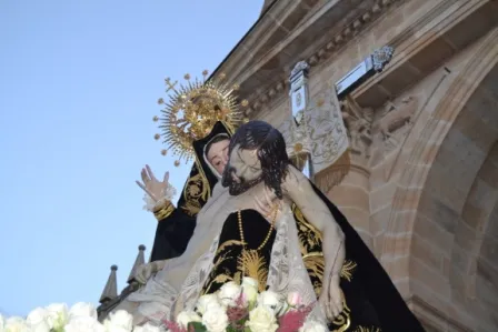 Procesión de Nuestra Madre coronada