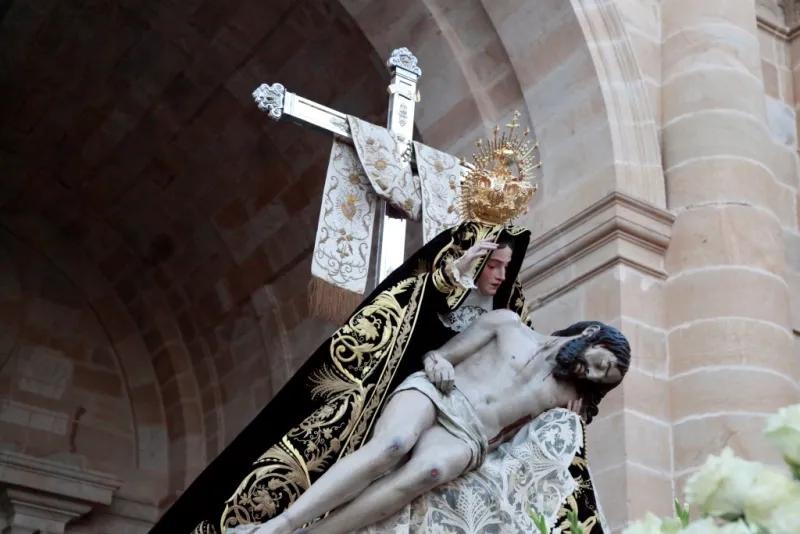 Procesión de Nuestra Madre coronada