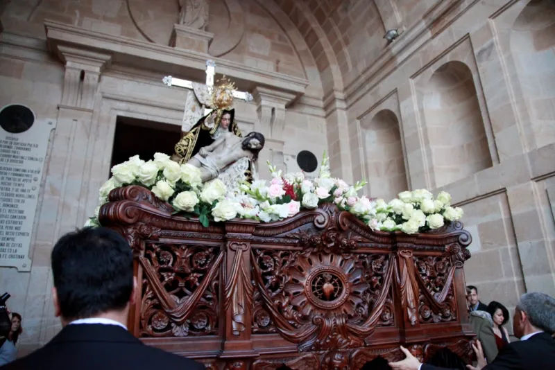 Procesión de Nuestra Madre coronada