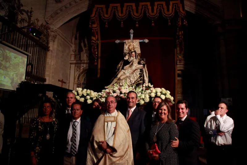 Procesión de Nuestra Madre coronada