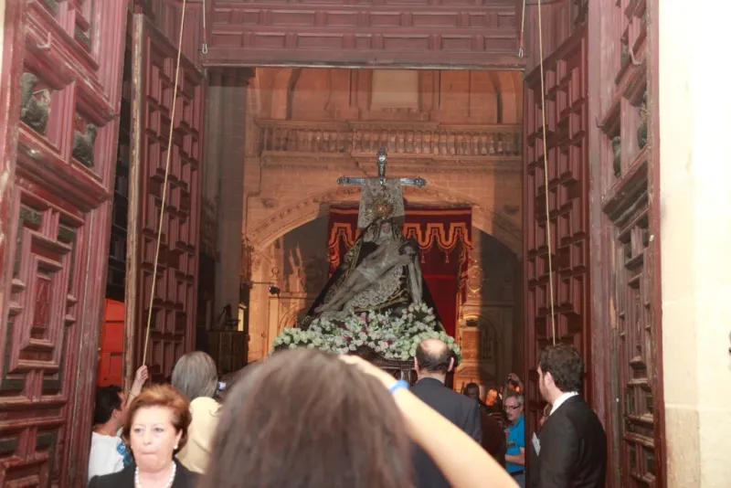 Procesión de Nuestra Madre coronada