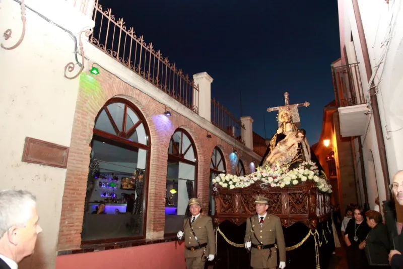 Procesión de Nuestra Madre coronada