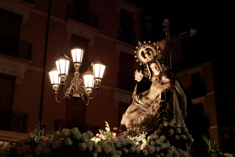 Procesión de Nuestra Madre coronada