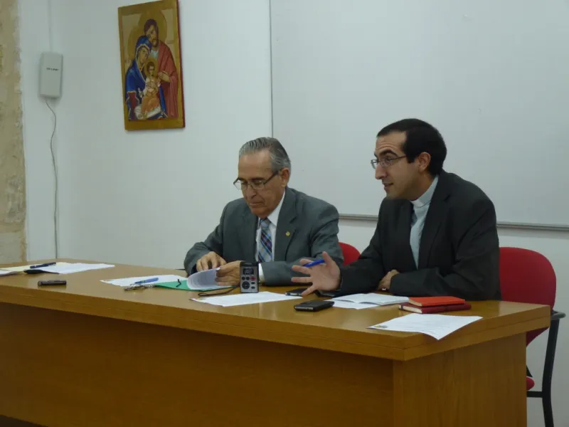 Charla de Antonio Rojas