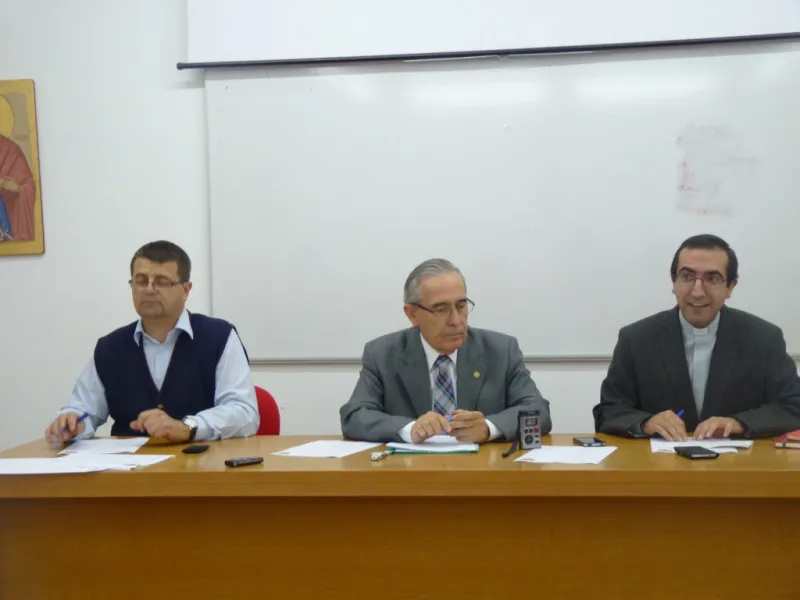 Charla de Antonio Rojas