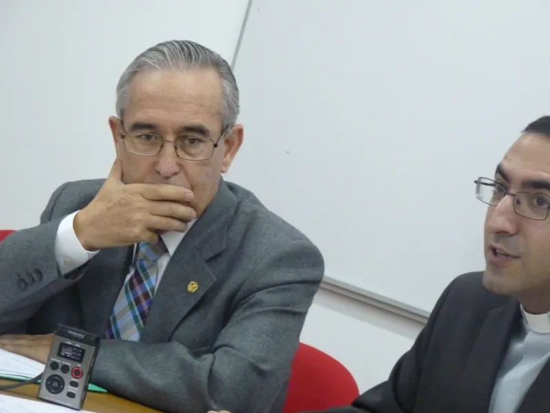 Charla de Antonio Rojas