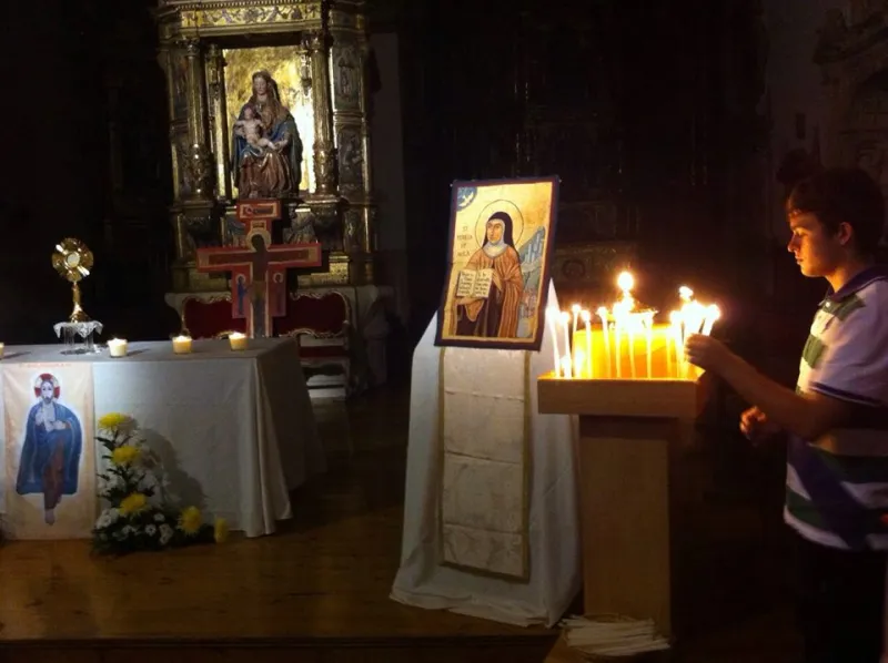 Adoremus 18/10/14
