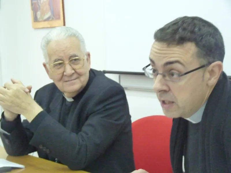 Conferencia de Don Julián López: “La liturgia como fuente de vida espiritual en la vida de los sacer