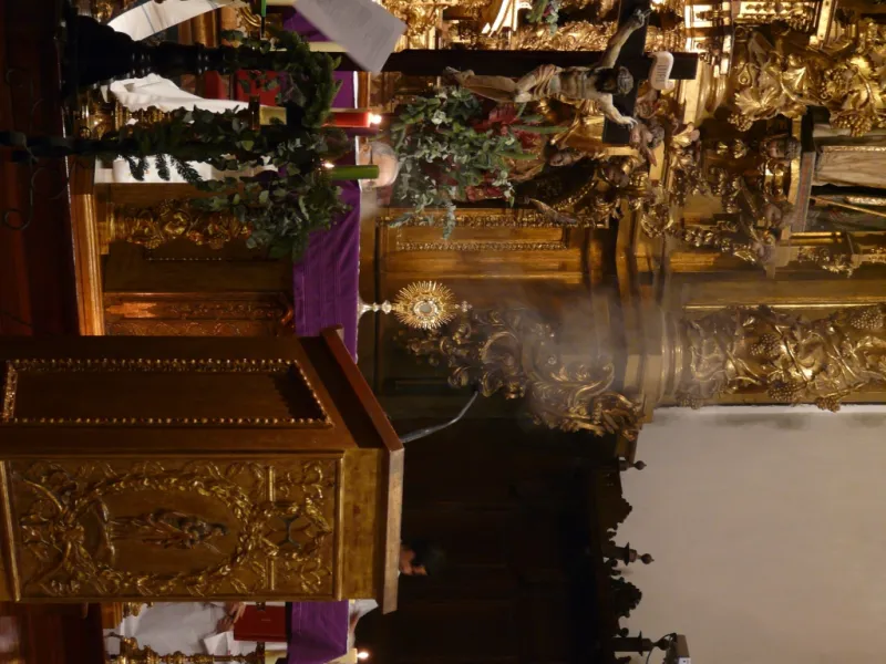 El obispo preside la vigilia de la Inmaculada en la iglesia de San Torcuato