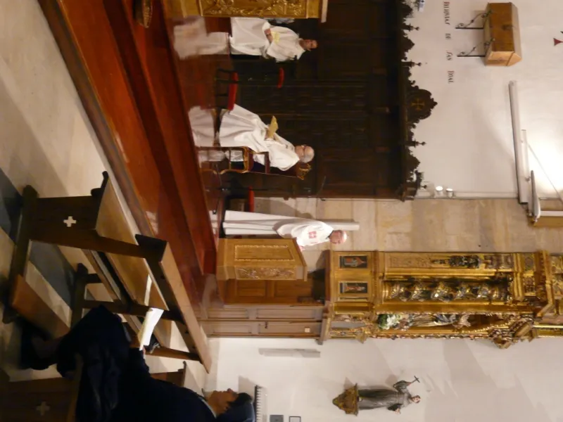 El obispo preside la vigilia de la Inmaculada en la iglesia de San Torcuato