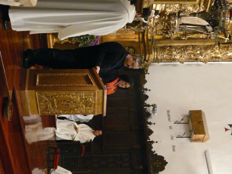 El obispo preside la vigilia de la Inmaculada en la iglesia de San Torcuato