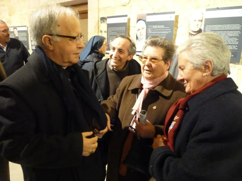 Inauguración de la exposición de CONFER