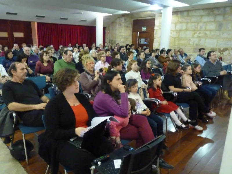 Presentación del CD "Juntos Andemos" y la revista "Estar" con motivo del V Centenario de Santa Teres