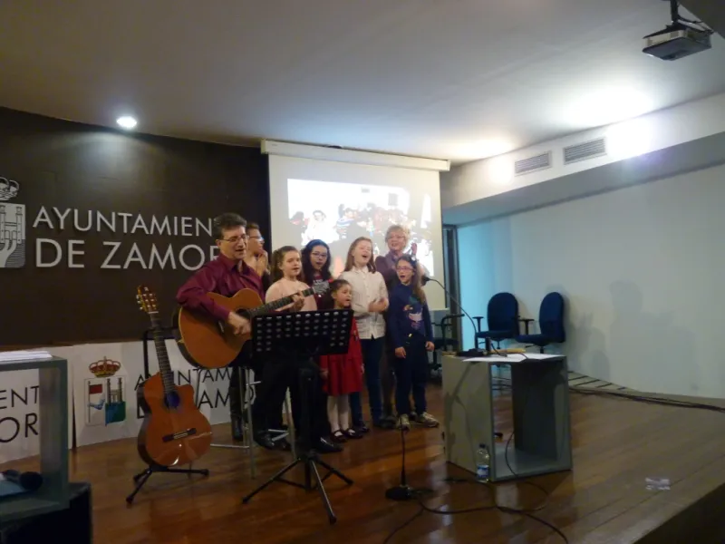 Presentación del CD "Juntos Andemos" y la revista "Estar" con motivo del V Centenario de Santa Teres