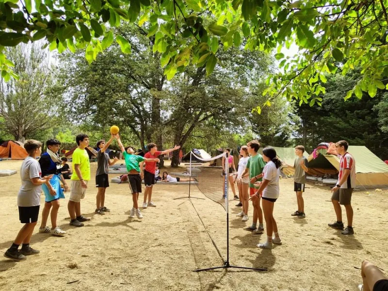 El obispo preside la eucaristía del Campamento AZEMUR