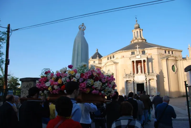 Rosario de la Aurora