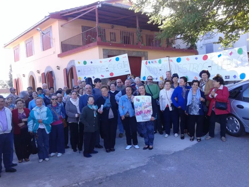 Encuentro festivo en El Maderal