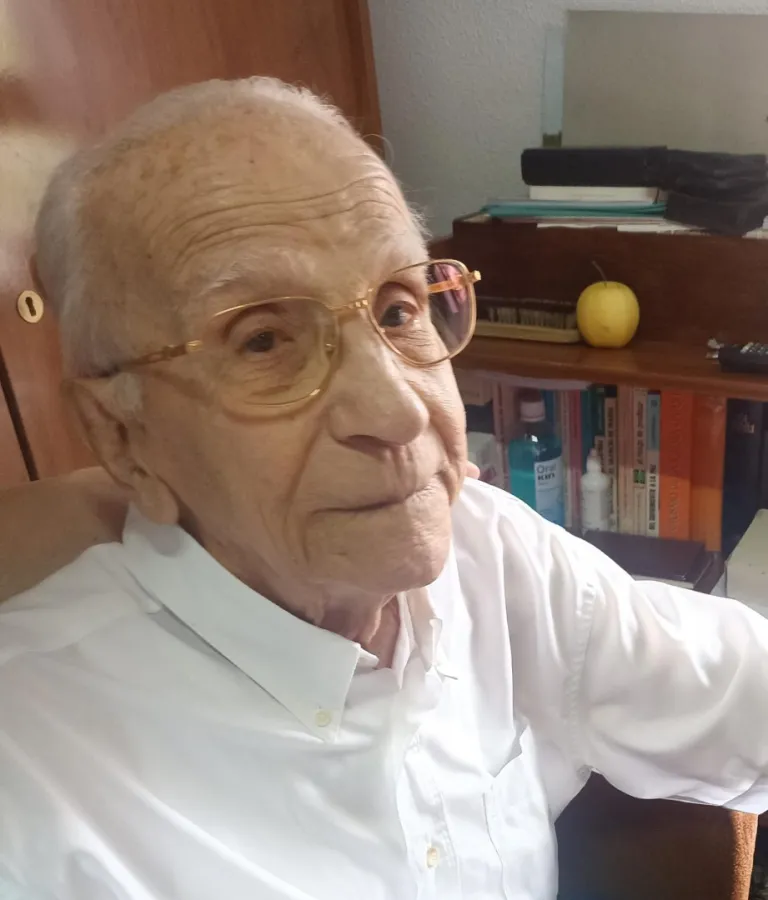 Un siglo de vida y 73 años de sacerdocio