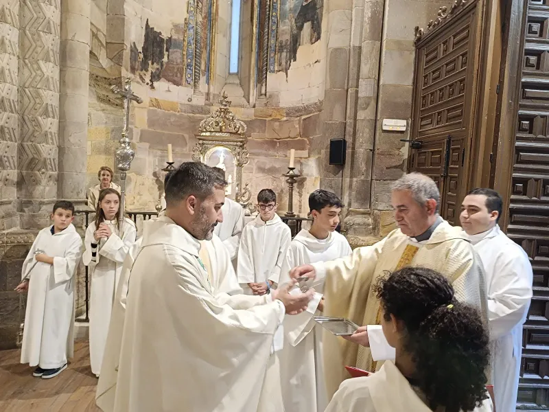 Sucesión de tomas de posesión de los nuevos párrocos de la diócesis