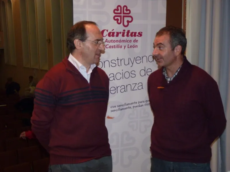 Conferencia de Sebastián Mora