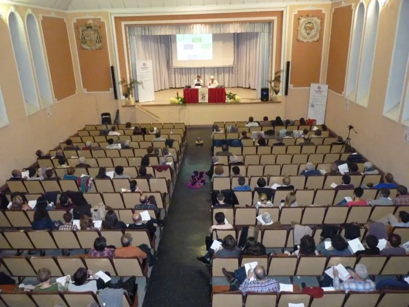 Conferencia de Luis Ventura y eucarist