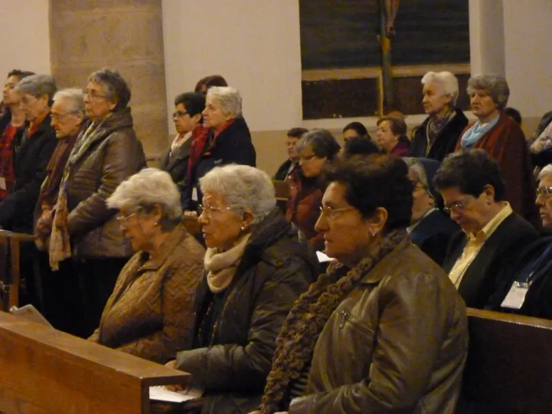 Conferencia de Luis Ventura y eucaristía