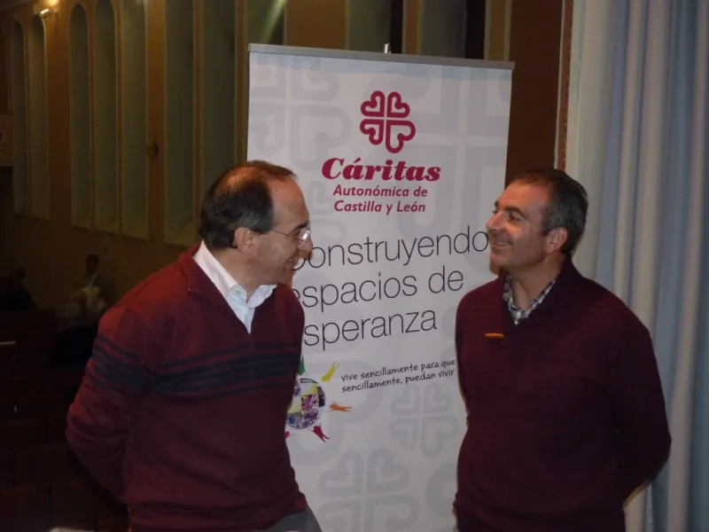 Conferencia de Sebastián Mora