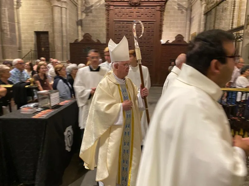 D. Julián Barrio, arzobispo emérito de Santiago, abre el quinario de la Coronación