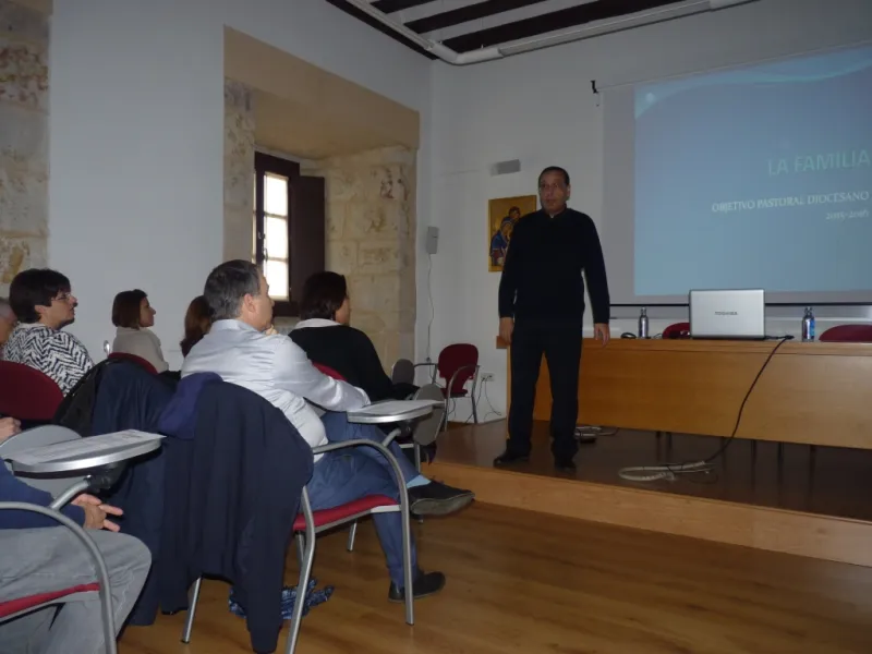 Charla sobre el objetivo pastoral diocesano: La familia