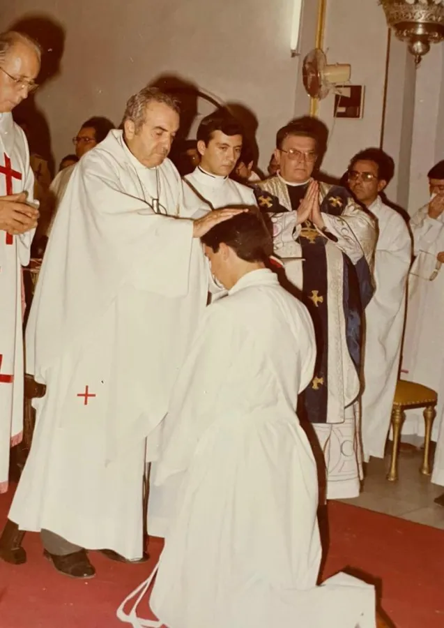 Hoy hace 40 años que fue ordenado sacerdote nuestro obispo ¡Felicidades D. Fernando!
