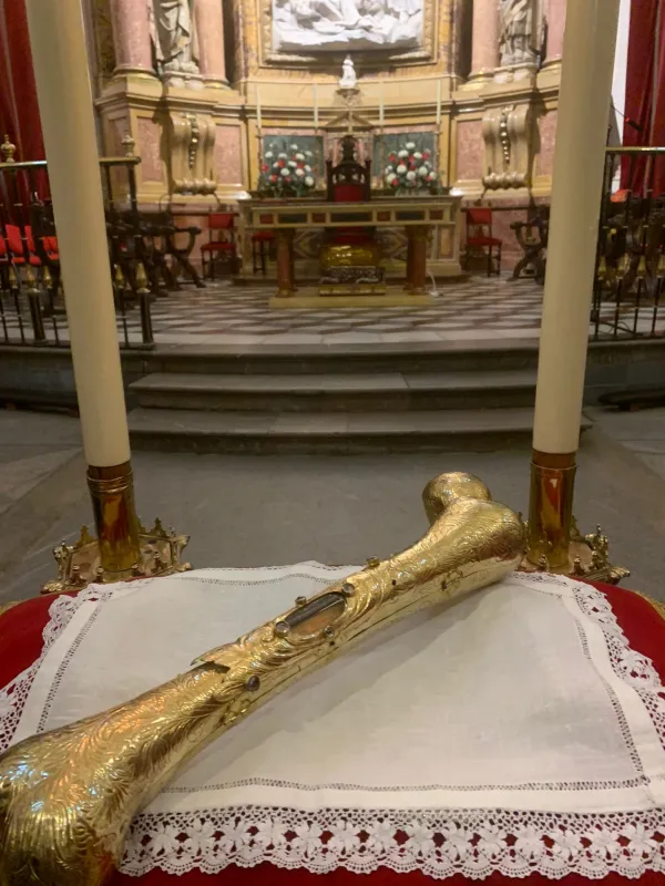 La diócesis inicia el curso con la celebración del rito de la dedicación del altar de la catedral