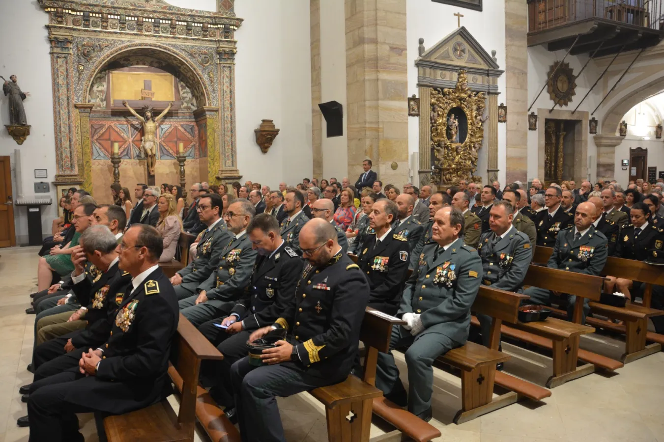 La Guardia Civil rinde honores a su patrona, la virgen del Pilar