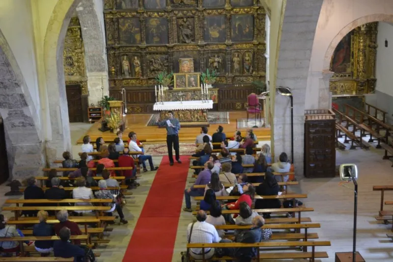 Convivencia de catequistas y profesores de Religión